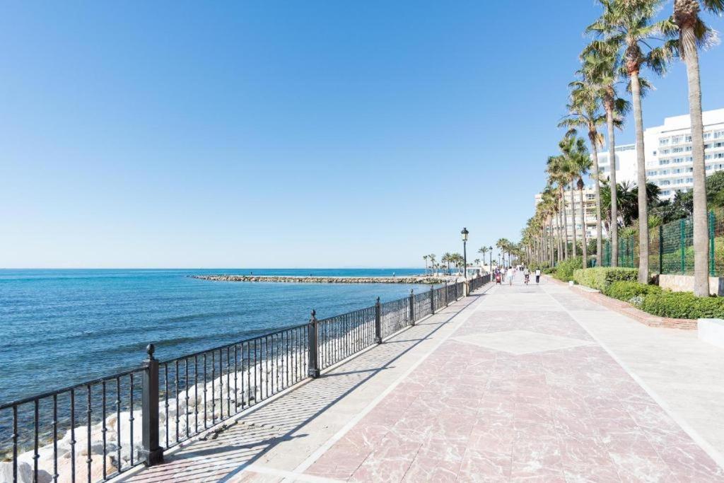 Appartement In Front Of Sea & Center à Marbellac Extérieur photo